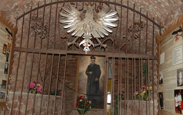 Sanktuarium - Golgota &ndash; Martyrologium Narodu Poskiego 66