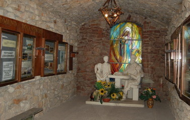 Sanktuarium - Golgota &ndash; Martyrologium Narodu Poskiego 77