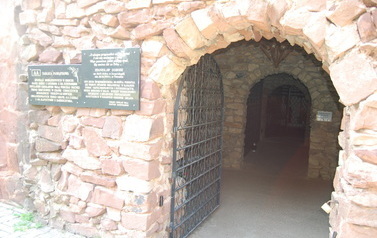 Sanktuarium - Golgota &ndash; Martyrologium Narodu Poskiego 90