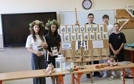 Narodowe Czytanie &bdquo;Dziad&oacute;w&rdquo; Adama Mickiewicza- PSP Chybice 1
