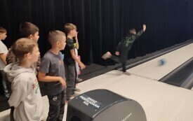 PSP Chybice- Dzień Chłopaka z klasą! Czwartoklasiści w kinie i na kręglach 3