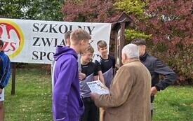 Brązowy medal i świetne występy uczni&oacute;w z Chybic w finale wojew&oacute;dzkim sztafetowych bieg&oacute;w przełajowych! 5