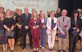 Galeria aktualności Gminny Dzień Edukacji Narodowej. Podziękowania, nagrody i awanse zawodowe nauczycieli 11