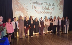 Galeria aktualności Gminny Dzień Edukacji Narodowej. Podziękowania, nagrody i awanse zawodowe nauczycieli 38