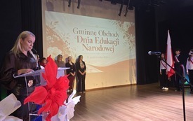 Galeria aktualności Gminny Dzień Edukacji Narodowej. Podziękowania, nagrody i awanse zawodowe nauczycieli 40