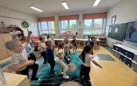 Dzień Przedszkolaka w szkole w Jadownikach 17