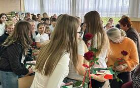 Galeria aktualności Święto Edukacji Narodowej - Dzień￱ Wdzięczności i Docenienia Nauczycieli 5
