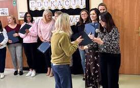 Galeria aktualności Święto Edukacji Narodowej - Dzień￱ Wdzięczności i Docenienia Nauczycieli 15