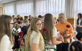 Galeria aktualności Święto Edukacji Narodowej - Dzień￱ Wdzięczności i Docenienia Nauczycieli 16