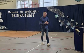 Galeria aktualności Uroczyste otwarcie hali sportowej  17