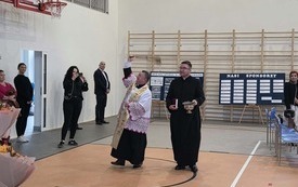 Galeria aktualności Uroczyste otwarcie hali sportowej  19