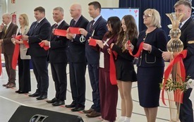 Galeria aktualności Uroczyste otwarcie hali sportowej  21
