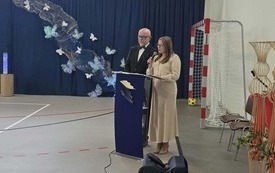 Galeria aktualności Uroczyste otwarcie hali sportowej  27
