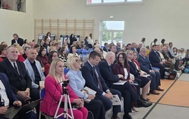 Galeria aktualności Uroczyste otwarcie hali sportowej  29