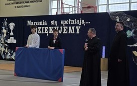 Galeria aktualności Uroczyste otwarcie hali sportowej  50