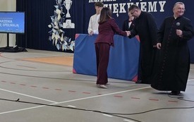 Galeria aktualności Uroczyste otwarcie hali sportowej  51