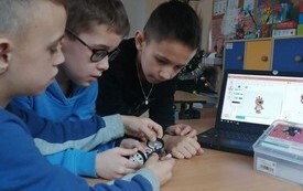 Zajęcia wykorzystaniem robota  Maqueen  1