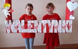 Walentynki w Publicznej Szkole Podstawowej w Łomnie 22