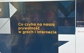 Lekcja online z informatyki w PSP w Łomnie 9