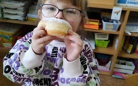 Tłusty Czwartek u przedszkolak&oacute;w z Publicznej Szkoły Podstawowej w Łomnie 10