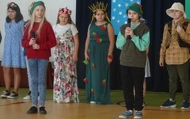 Kalendarz, zegar &hellip; i &bdquo;Cztery pory roku&rdquo; Vivaldiego w Publicznej Szkole Podstawowej w Godowie 32