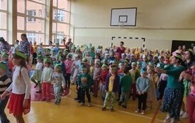 Maszeruje Wiosna... 4