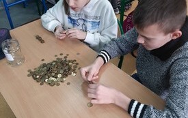 G&oacute;ra grosza - Publiczna Szkoła Podstawowa w Łomnie 4