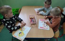 Dzień Teatru u przedszkolak&oacute;w z Publicznej Szkole Podstawowej w Łomnie 3