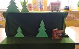 Dzień Teatru u przedszkolak&oacute;w z Publicznej Szkole Podstawowej w Łomnie 13