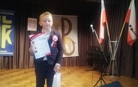 Powiatowy Konkurs Pieśni i Poezji Patriotycznej ,,Kocham moją Ojczyznę&rdquo; 6