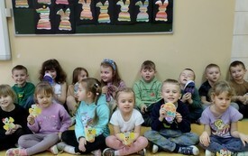 Przygotowania do Świąt Wielkanocnych u przedszkolak&oacute;w z Chybic. 3