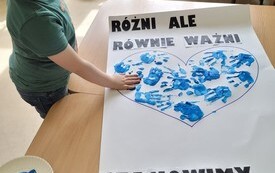 Zaświecili na niebiesko! 4