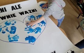Zaświecili na niebiesko! 6