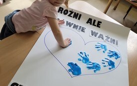 Zaświecili na niebiesko! 8