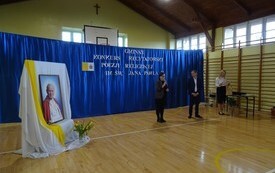 Gminny konkurs recytatorski poezji religijnej im. św. Jana Pawła II               3