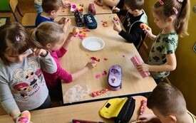 Wielkanoc w przedszkolu - Publiczna Szkoła Podstawowa w Łomnie 11