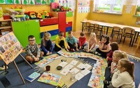 Wielkanoc w przedszkolu - Publiczna Szkoła Podstawowa w Łomnie 12