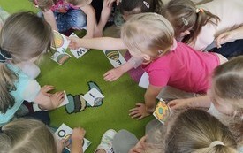 Wielkanoc w przedszkolu - Publiczna Szkoła Podstawowa w Łomnie 32