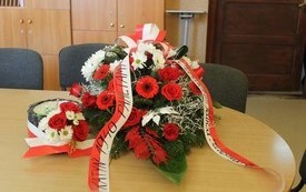 VIII KIELECKI MARSZ KATYŃSKI Z UDZIAŁEM UCZNI&Oacute;W NASZEJ SZKOŁY 15