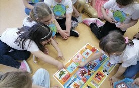 Chybickie przedszkolaki pamiętają o Święcie Ziemi 7