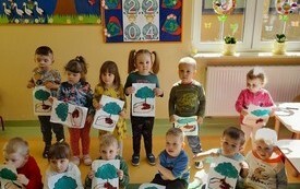 Chybickie przedszkolaki pamiętają o Święcie Ziemi 29