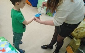 Dzień Ziemi w Przedszkolu w Radkowicach z wykorzystaniem sprzętu i wyposażenia zakupionego z projektu ,,Laboratoria przyszłości&rdquo;. 28