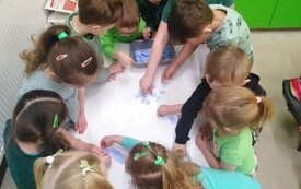 Dzień Ziemi w Przedszkolu w Radkowicach z wykorzystaniem sprzętu i wyposażenia zakupionego z projektu ,,Laboratoria przyszłości&rdquo;. 39