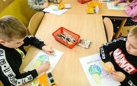Obchody Dnia Ziemi w przedszkolu - PSP Łomno 2