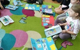 Obchody Dnia Ziemi w przedszkolu - PSP Łomno 13