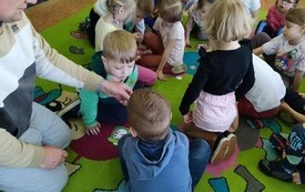 Obchody Dnia Ziemi w przedszkolu - PSP Łomno 20