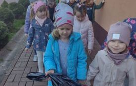 Przedszkolak maszeruje Ziemie ratuje 17