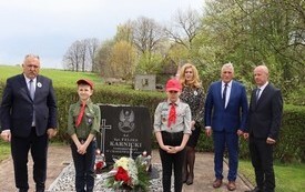 Dzień Patrona w Publicznej Szkole Podstawowej  im. Feliksa Szczęsnego Karnickiego w Chybicach 4