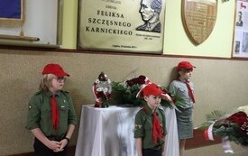 Dzień Patrona w Publicznej Szkole Podstawowej  im. Feliksa Szczęsnego Karnickiego w Chybicach 11