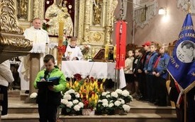 Dzień Patrona w Publicznej Szkole Podstawowej  im. Feliksa Szczęsnego Karnickiego w Chybicach 51